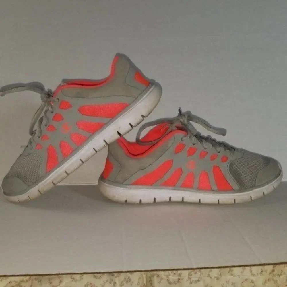 Champion Sneaker Shoe Running Athletic KIDS BOYS GIRLS Youth KIDS Size 5